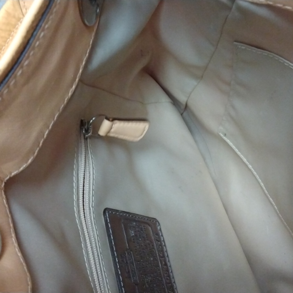 Coach Handbag - Picture 4 of 4